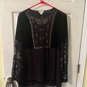 Sundance Catalog “Princess Dreams’ black velvet/chiffon embellished tunic L NWOT